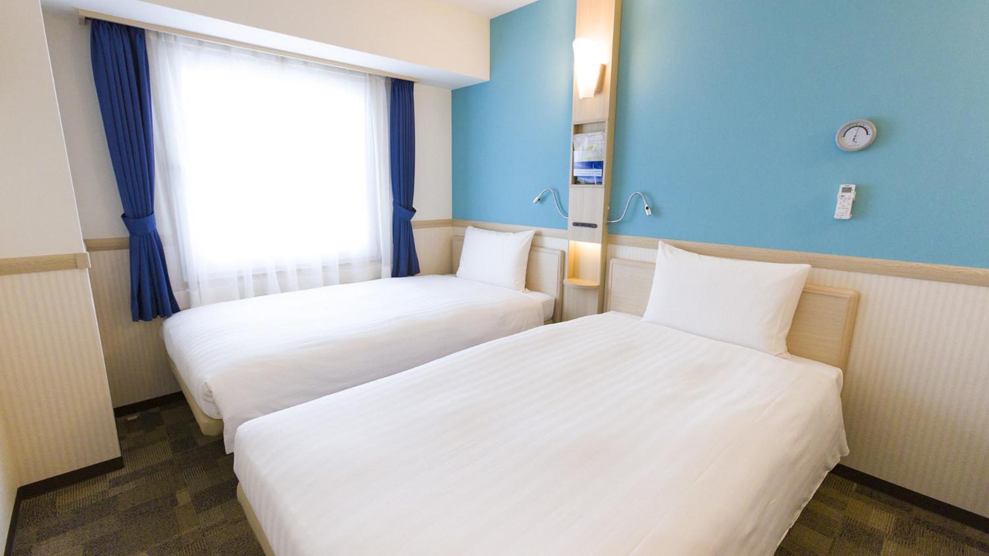 Toyoko Inn Iwakuni Eki Nishi Guchi Exteriör bild